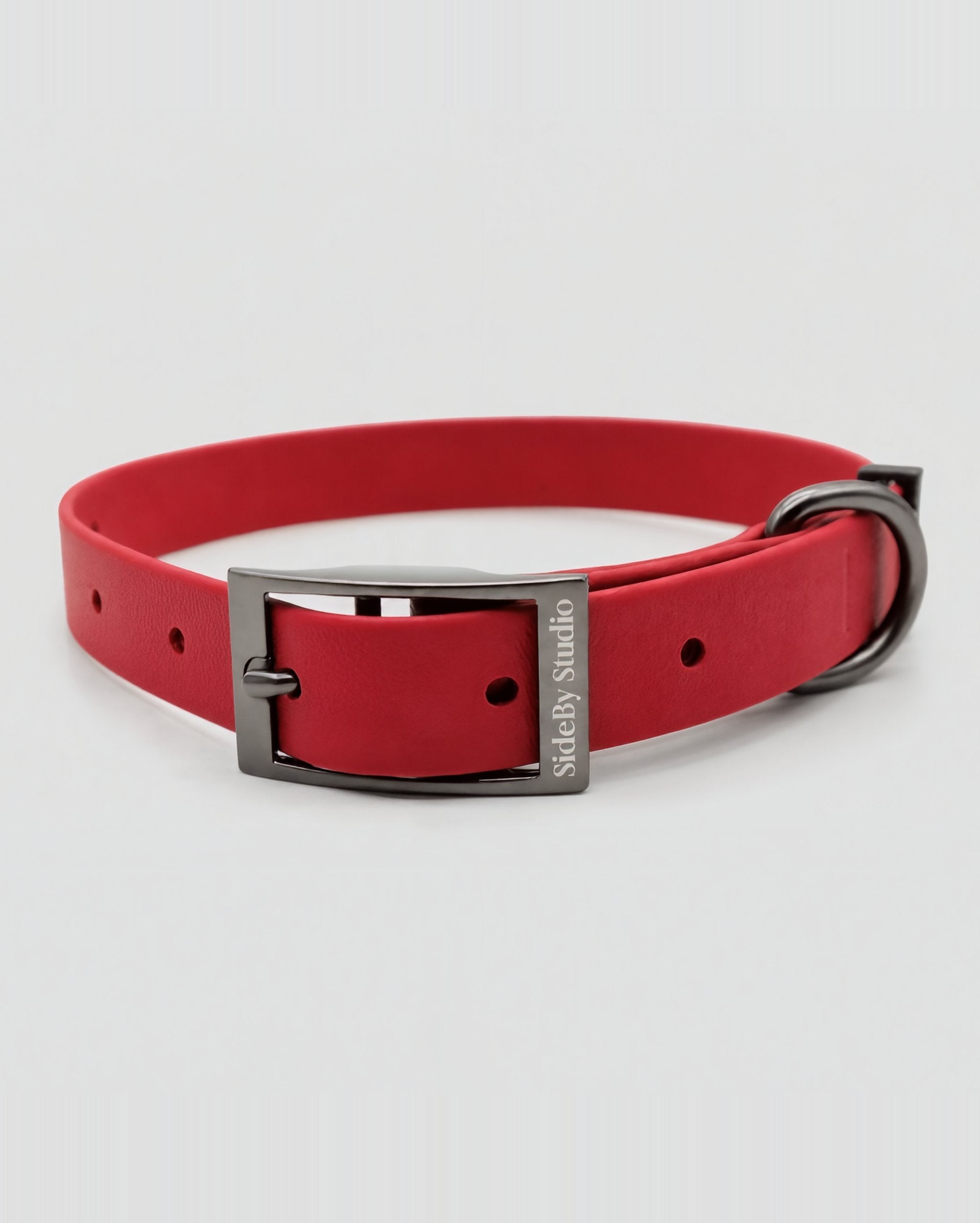 The Line · Rouge - Waterproof Adjustable Dog Collar